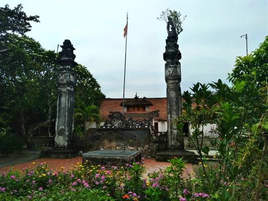Anh-tin-bai